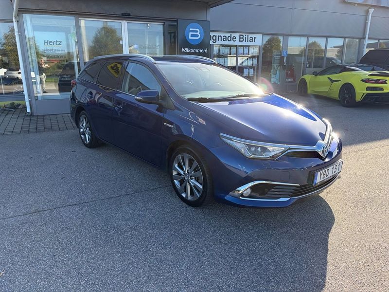 Toyota Auris bild 2