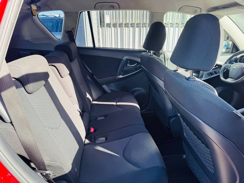 Toyota RAV4 bild 6