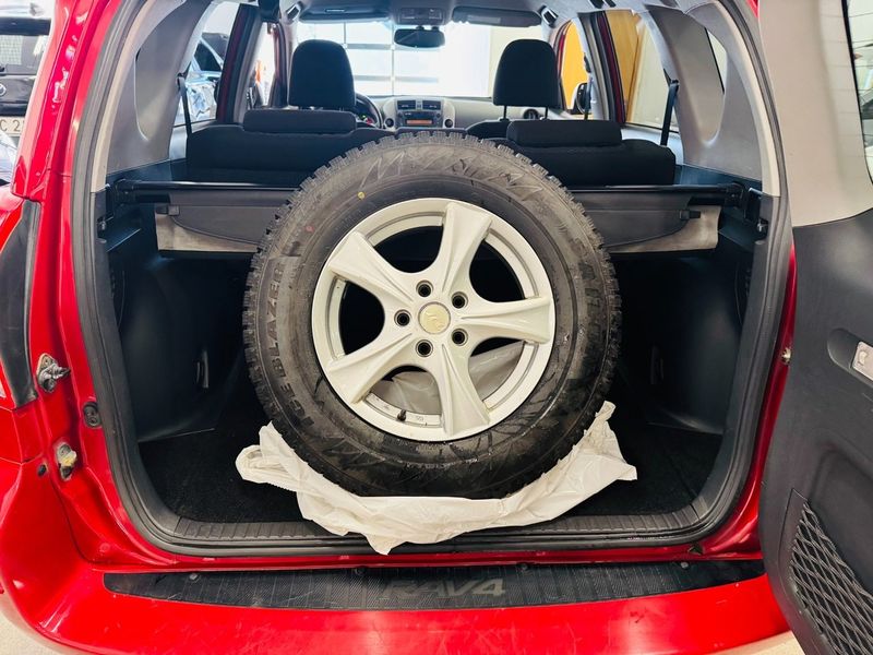 Toyota RAV4 bild 12