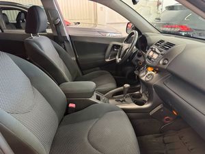 Toyota RAV4 bild 17