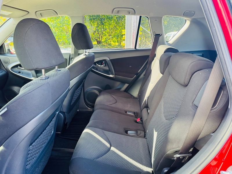 Toyota RAV4 bild 7