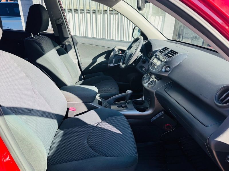 Toyota RAV4 bild 5