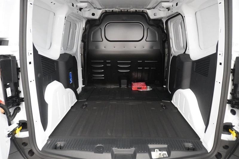 Ford Transit Courier bild 14