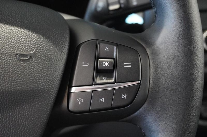 Ford Transit Courier bild 7