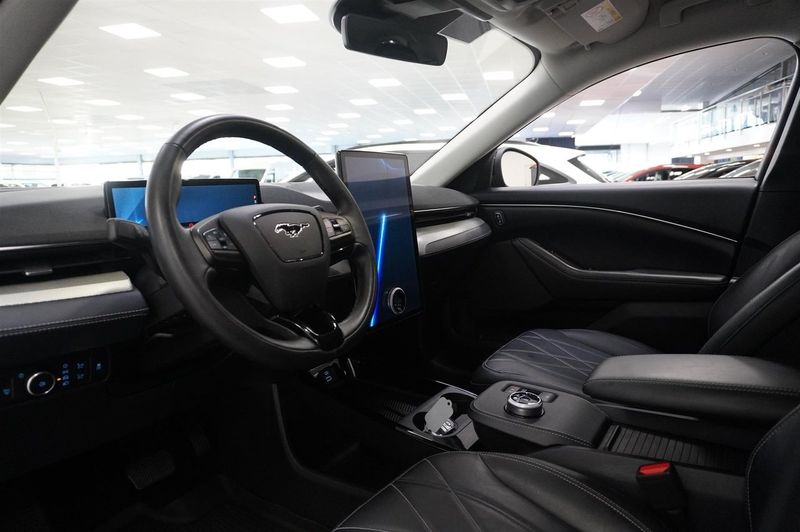 Ford Mustang Mach-E bild 2