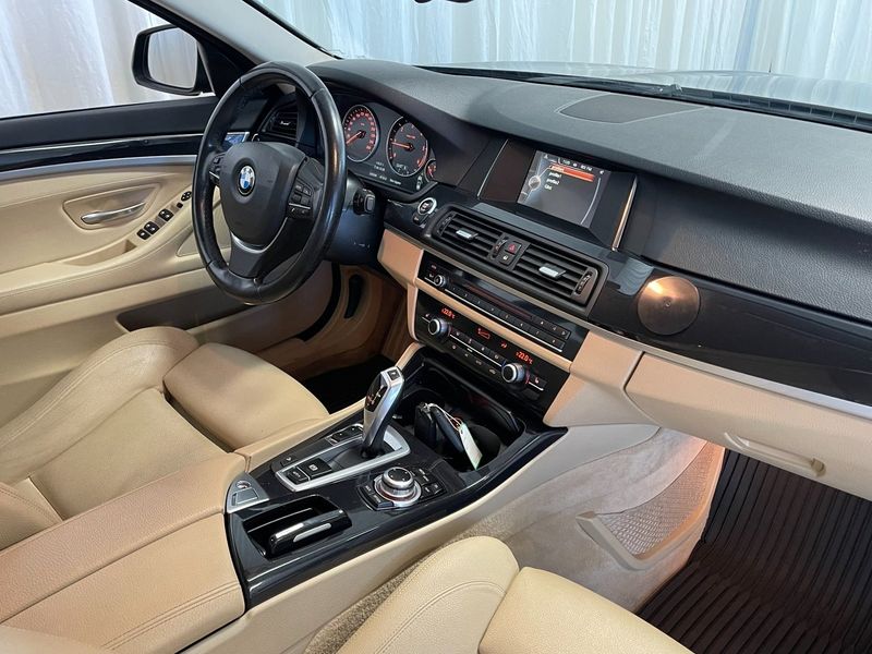 BMW 520 bild 10