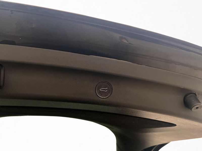 Tesla Model Y bild 30