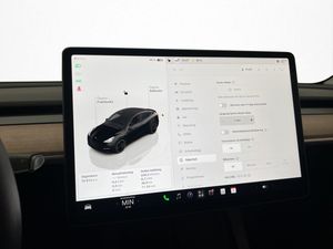 Tesla Model Y bild 26