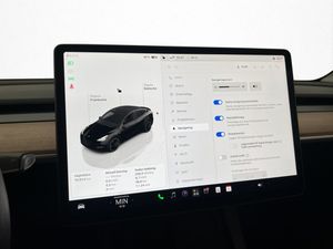 Tesla Model Y bild 17