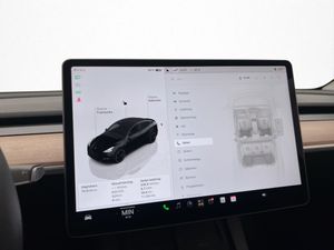 Tesla Model Y bild 24