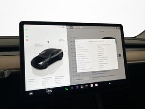 Tesla Model Y bild 15