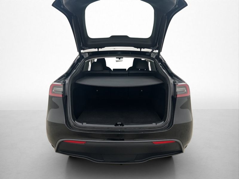 Tesla Model Y bild 29