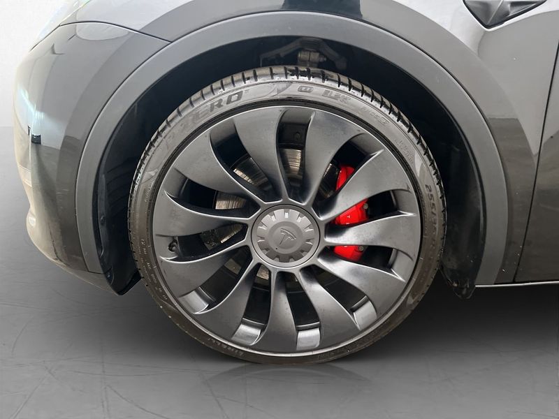 Tesla Model Y bild 33