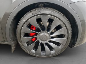 Tesla Model Y bild 36