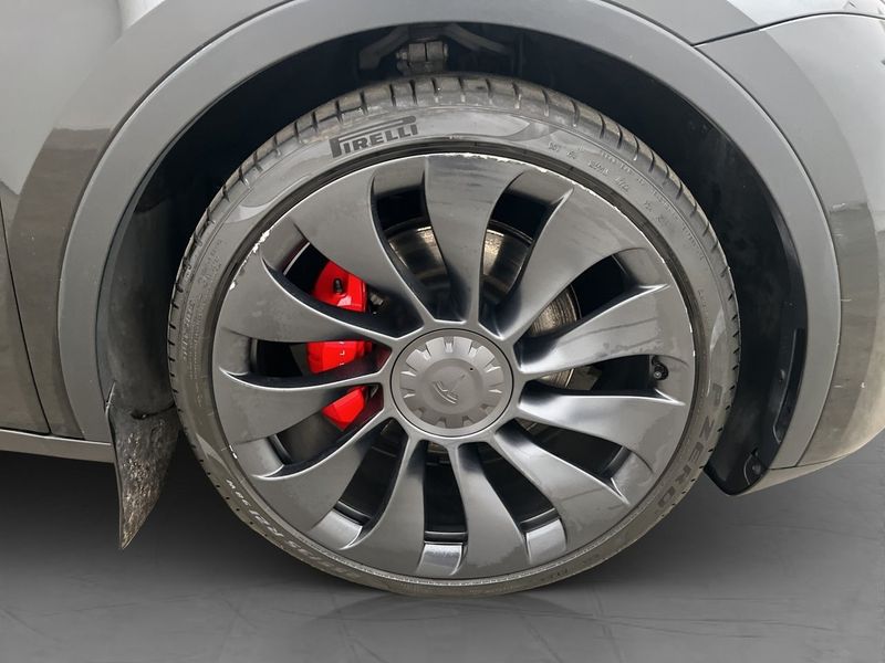 Tesla Model Y bild 36