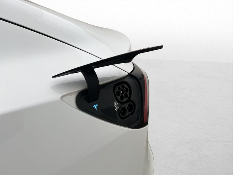 Tesla Model 3 bild 34