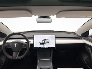 Tesla Model 3 bild 13