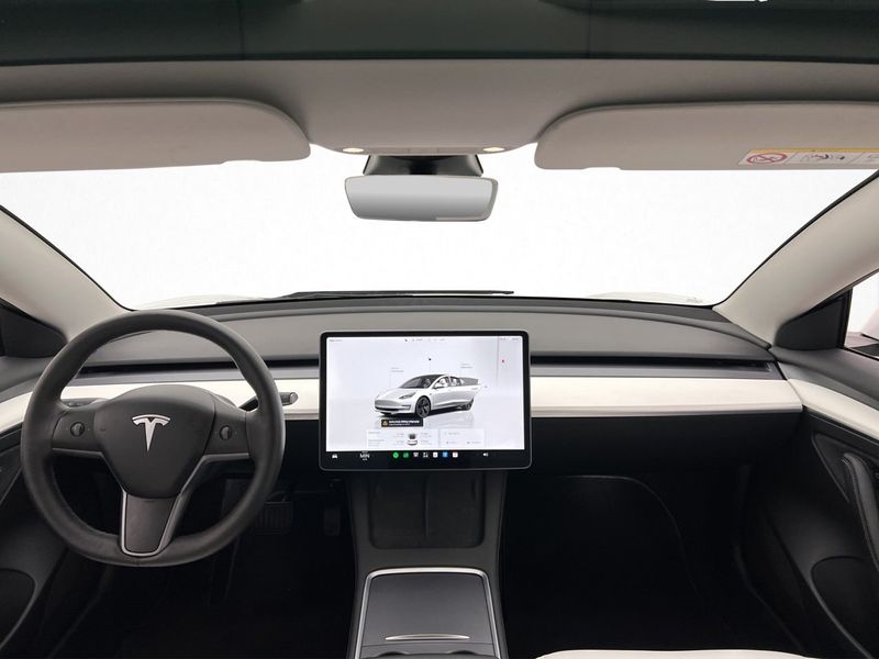 Tesla Model 3 bild 13