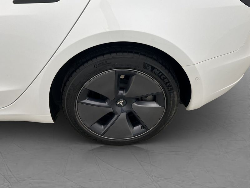 Tesla Model 3 bild 31