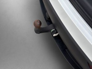 Tesla Model Y bild 10