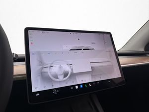 Tesla Model Y bild 22