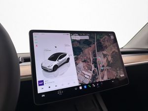 Tesla Model Y bild 21