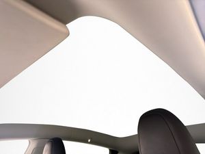 Tesla Model Y bild 14