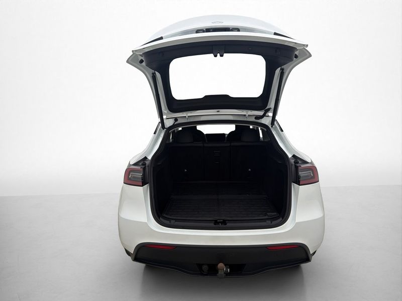 Tesla Model Y bild 11