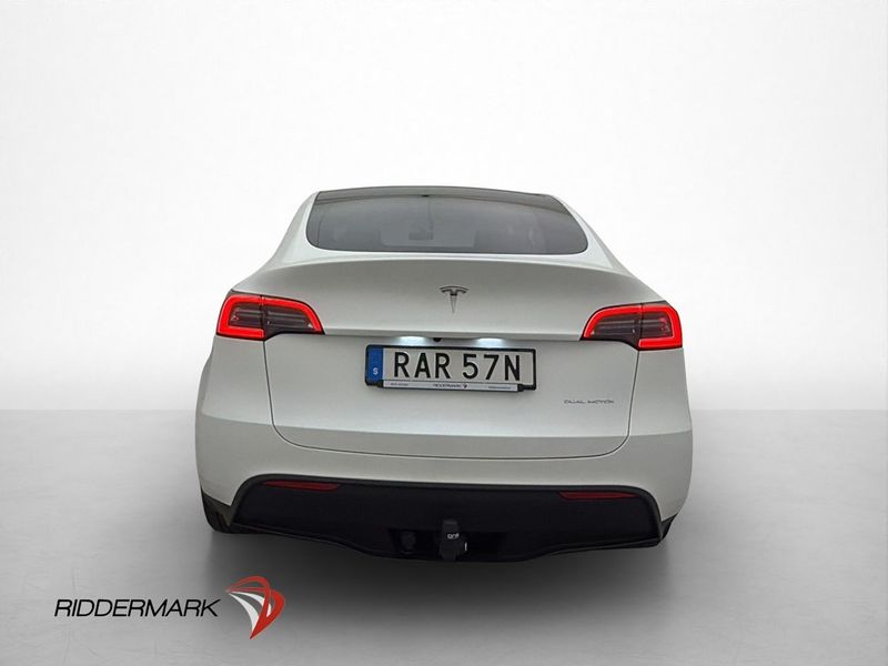 Tesla Model Y bild 8