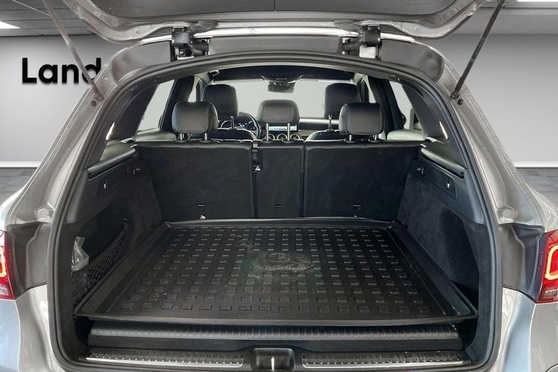Mercedes GLC300 bild 14