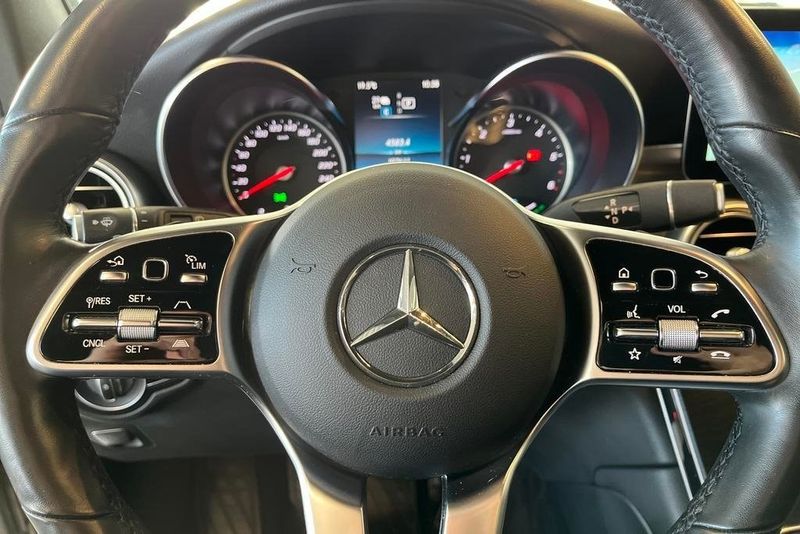 Mercedes GLC300 bild 19