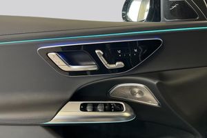 Mercedes E300 bild 18