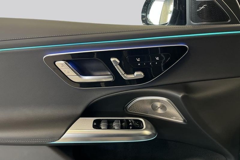 Mercedes E300 bild 18