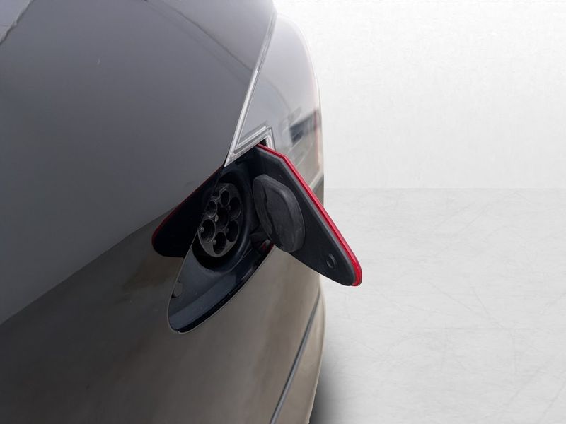 Tesla Model S bild 9