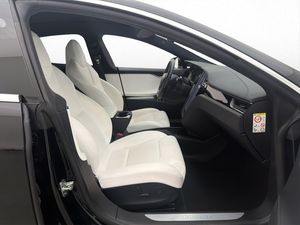 Tesla Model S bild 13