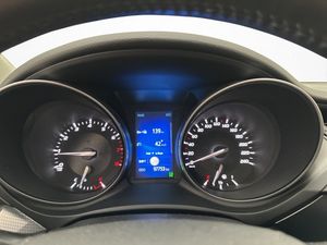 Toyota Avensis bild 19