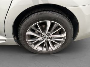 Toyota Avensis bild 23