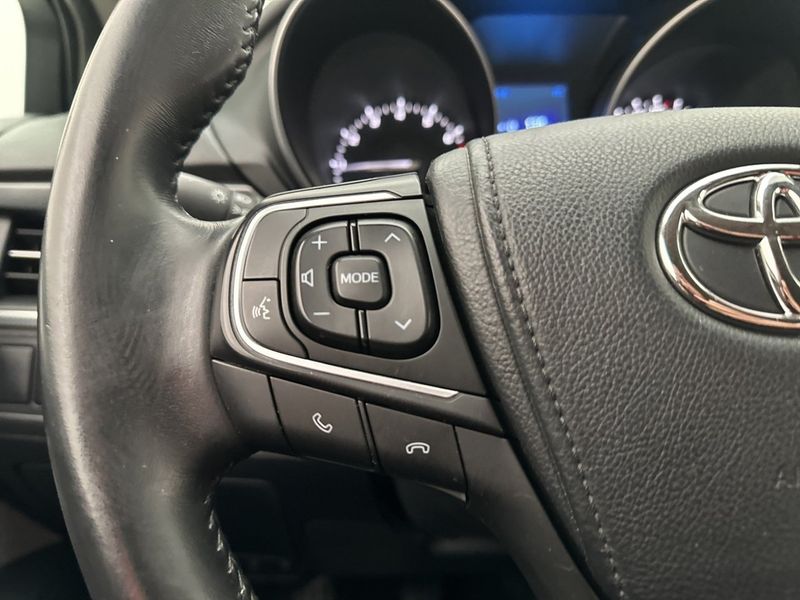 Toyota Avensis bild 18