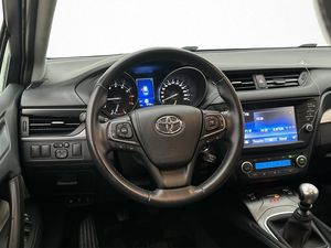 Toyota Avensis bild 10