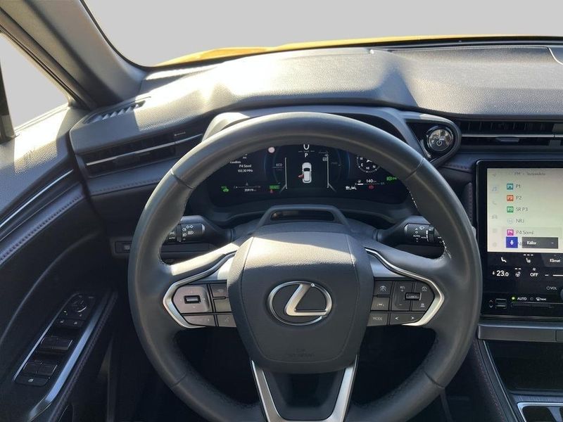 Lexus LBX bild 10