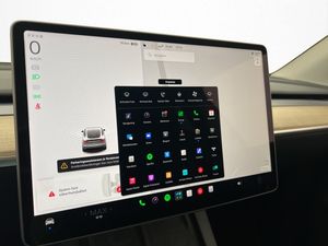 Tesla Model Y bild 20