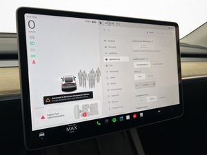 Tesla Model Y bild 25