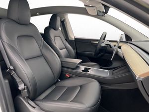Tesla Model Y bild 12