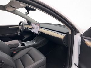 Tesla Model Y bild 13