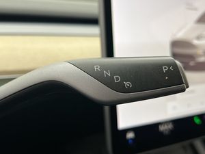 Tesla Model Y bild 29