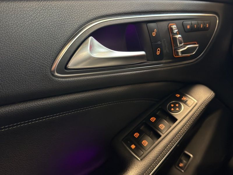 Mercedes CLA45 AMG bild 17