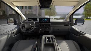 Hyundai Staria bild 3
