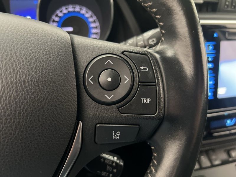 Toyota Auris bild 15