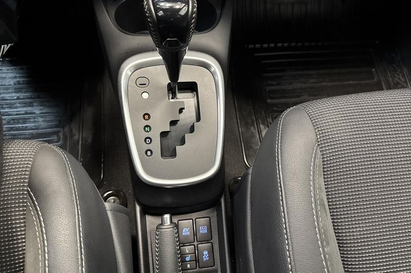 Toyota Yaris bild 17