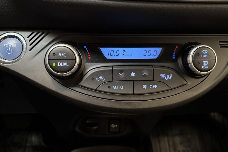 Toyota Yaris bild 13
